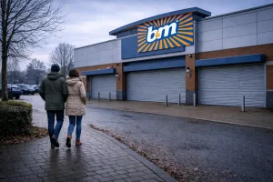 Closed b&m on christmas eve