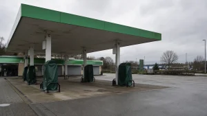 UK Petrol Station Liquidation: Independent Garage Sell-Offs